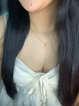Snapshot of Quincy_baby chatting on July 21, 1:24 pm Quincy baby online show from July 21, 1:24 pm