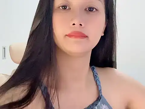 Snapshot of AmyLinee_1 chatting on June 5, 7:14 am AmyLinee 1 online show from June 5, 7:14 am