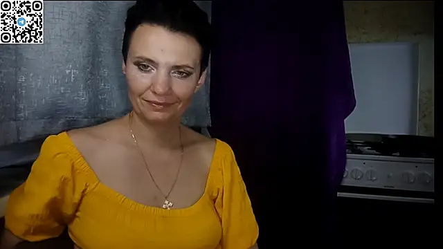 HotMamaQueen234 online show from June 29, 12:39 am