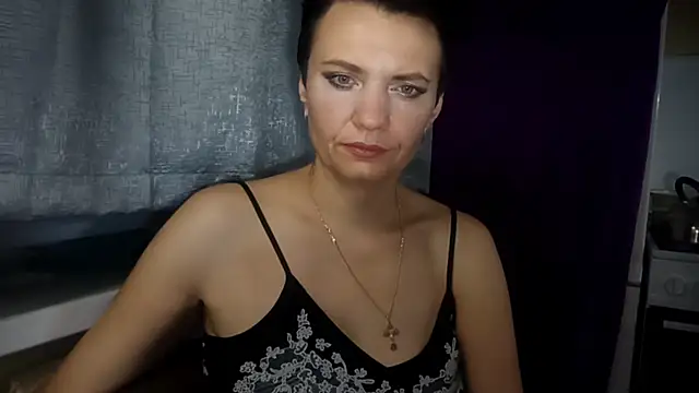 HotMamaQueen234 online show from July 23, 12:02 am