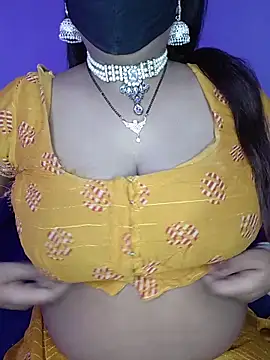 Snapshot of Miss_roohi chatting on June 18, 6:02 am Miss roohi online show from June 18, 6:02 am