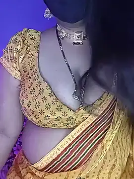 Snapshot of Miss_roohi chatting on June 25, 5:56 am Miss roohi online show from June 25, 5:56 am
