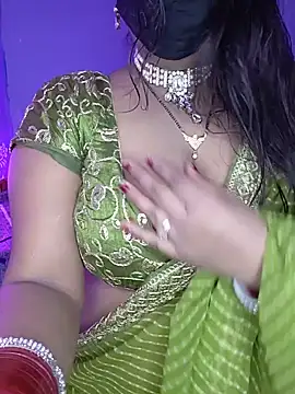 Snapshot of Miss_roohi chatting on July 17, 7:04 am Miss roohi online show from July 17, 7:04 am
