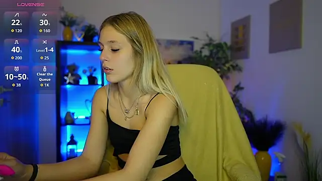 Luna Grace18 online show from May 9, 5:07 pm