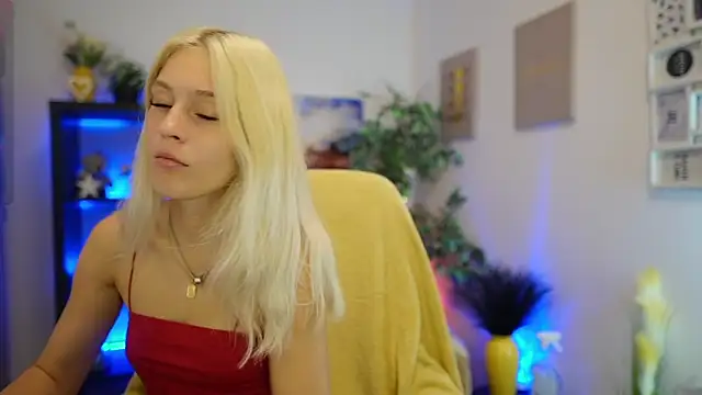 Luna Grace18 online show from June 11, 1:09 pm