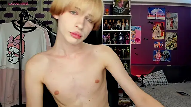 sweet peach    online show from July 17, 4:45 pm