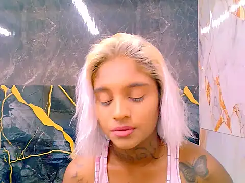 Snapshot of indian_barbie chatting on March 22, 6:11 pm indian barbie online show from March 22, 6:11 pm