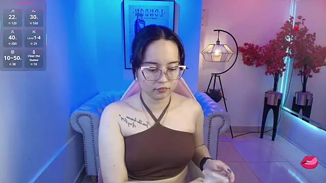 Shady bug online show from April 28, 8:14 pm