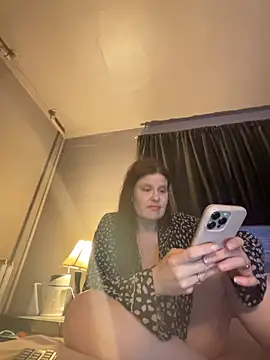 JulieetteLatte online show from April 28, 2:38 am