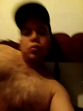 Snapshot of ernesto24892 chatting on March 16, 9:08 pm ernesto24892 online show from March 16, 9:08 pm