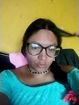 Snapshot of LatinSquirtBaby chatting on May 10, 1:16 pm LatinSquirtBaby online show from May 10, 1:16 pm