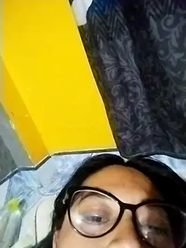 Snapshot of LatinSquirtBaby chatting on May 26, 1:23 am LatinSquirtBaby online show from May 26, 1:23 am