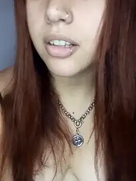 Snapshot of Maguichavarria21 chatting on March 17, 1:21 am Maguichavarria21 online show from March 17, 1:21 am