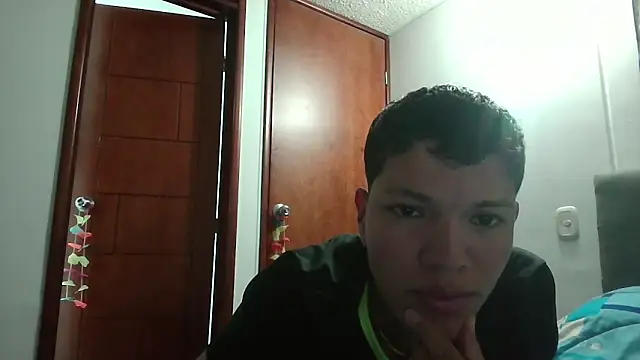 Snapshot of EK_DESIRE chatting on March 17, 5:00 am EK DESIRE online show from March 17, 5:00 am