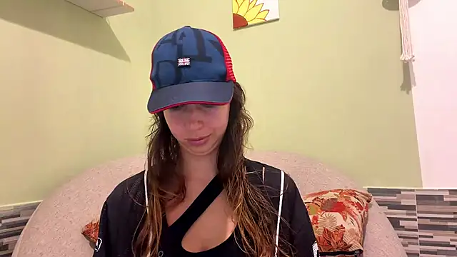 Snapshot of Julieta_Jol chatting on April 30, 1:28 pm Julieta Jol online show from April 30, 1:28 pm