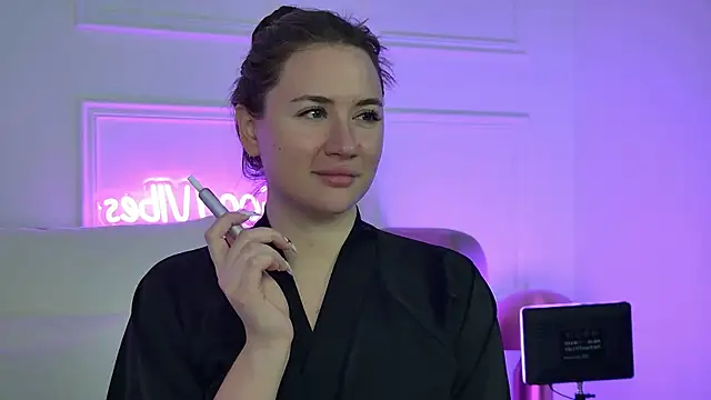 Snapshot of MeganStrane chatting on June 8, 6:14 am MeganStrane online show from June 8, 6:14 am