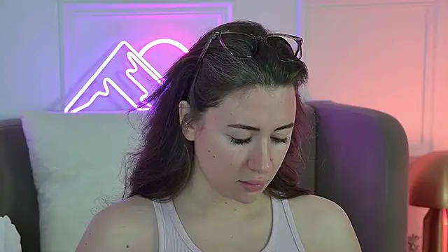 MeganStrane online show from June 18, 6:24 am