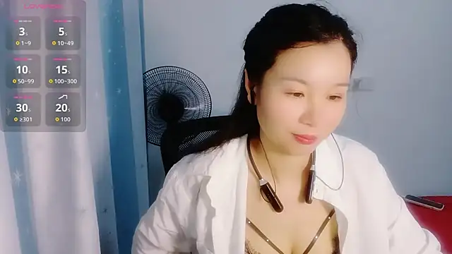 Snapshot of Lianzi-2026 chatting on May 19, 12:22 pm Lianzi-2026 online show from May 19, 12:22 pm