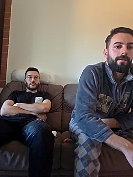 AmicisegretiITA online show from April 7, 5:30 am