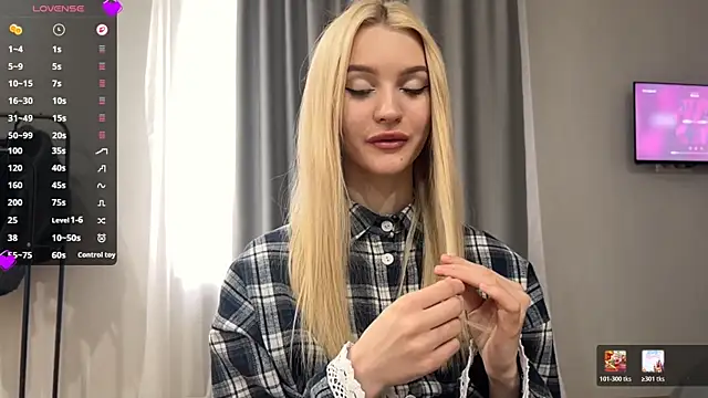 Snapshot of MelissaEvenns chatting on May 13, 12:13 pm MelissaEvenns online show from May 13, 12:13 pm