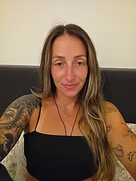 NicoleKaiser online show from July 25, 7:44 pm
