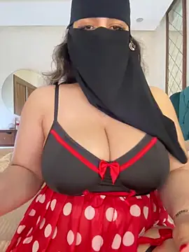 Snapshot of AnalArab69 chatting on March 24, 12:21 pm AnalArab69 online show from March 24, 12:21 pm