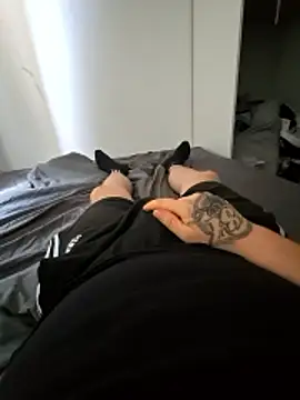 OssiBigCum online show from June 16, 7:44 am