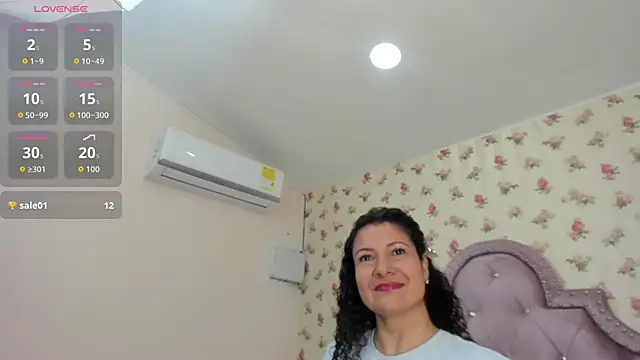 Snapshot of crystal_watson0 chatting on May 28, 2:25 pm crystal watson0 online show from May 28, 2:25 pm