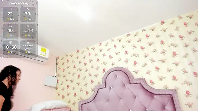 crystal watson0 online show from August 4, 1:46 pm