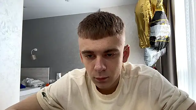 Snapshot of SoloFury chatting on June 17, 7:44 am SoloFury online show from June 17, 7:44 am