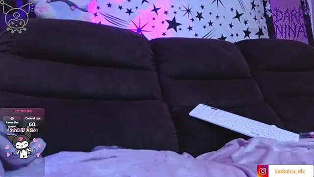 dark nina   online show from May 1, 2:16 am