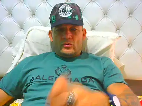 Snapshot of altenori chatting on July 26, 12:34 pm altenori online show from July 26, 12:34 pm