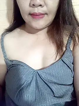 Mii MiiI online show from May 31, 11:17 pm