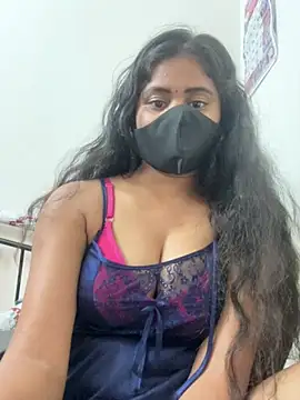 sexy-riyaa43 online show from May 3, 9:32 pm