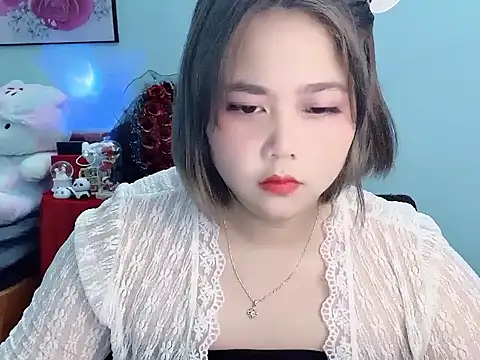 Snapshot of Nhanlu009 chatting on May 24, 12:32 pm Nhanlu009 online show from May 24, 12:32 pm