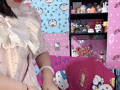 Snapshot of Nhanlu009 chatting on June 16, 1:14 pm Nhanlu009 online show from June 16, 1:14 pm