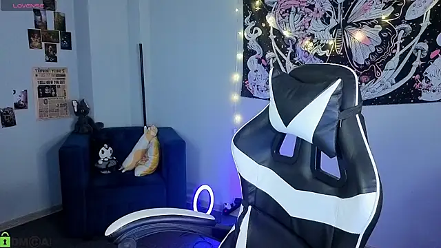 LittleKittenStar online show from May 5, 2:52 am