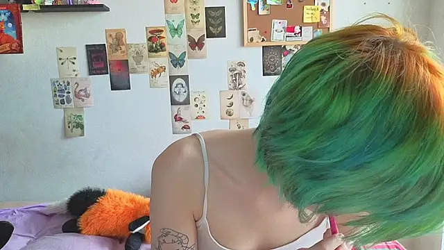 Snapshot of LittleKittenStar chatting on May 30, 1:30 pm LittleKittenStar online show from May 30, 1:30 pm