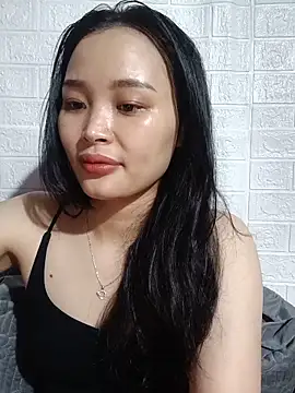 Akile80 online show from June 9, 1:56 pm
