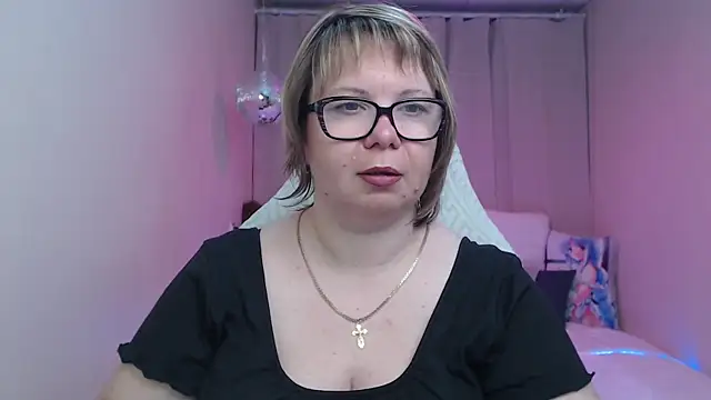 Snapshot of BonnnyBoobsy chatting on May 29, 6:39 pm BonnnyBoobsy online show from May 29, 6:39 pm