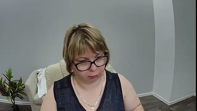 Snapshot of BonnnyBoobsy chatting on July 20, 6:10 pm BonnnyBoobsy online show from July 20, 6:10 pm