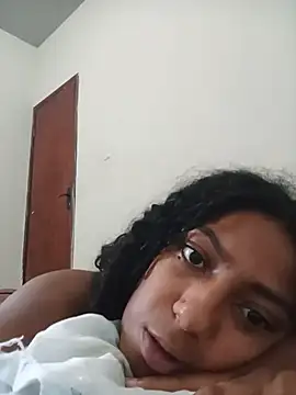 Snapshot of SereiaMulata chatting on May 17, 4:47 pm SereiaMulata online show from May 17, 4:47 pm