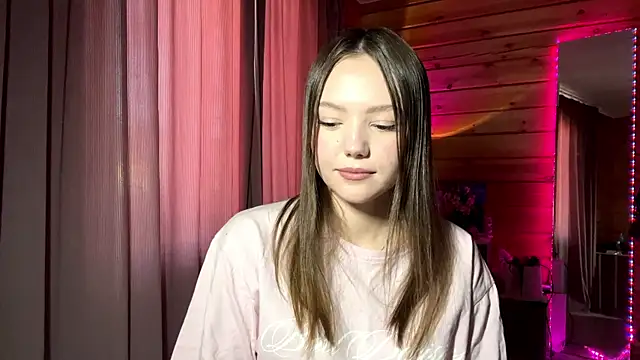 Snapshot of LenLen_Solen chatting on May 14, 10:44 am LenLen Solen online show from May 14, 10:44 am