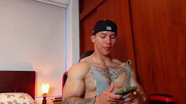 Snapshot of JAYCAM_ chatting on March 24, 2:22 pm JAYCAM online show from March 24, 2:22 pm