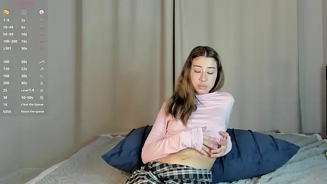 gigi meii online show from April 27, 2:15 pm
