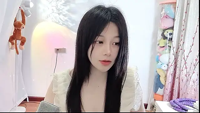 Snapshot of QQ-7890 chatting on April 13, 5:57 am QQ-7890 online show from April 13, 5:57 am