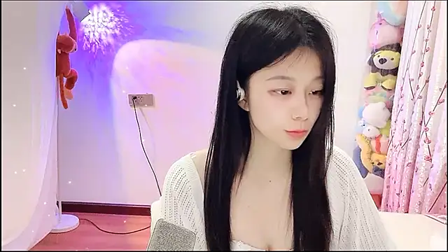 Snapshot of QQ-7890 chatting on April 24, 6:05 am QQ-7890 online show from April 24, 6:05 am