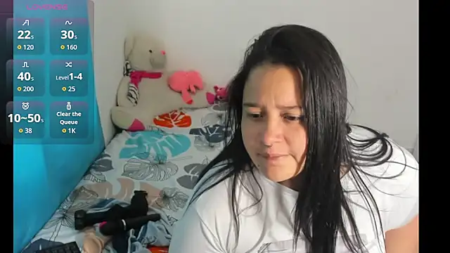 Snapshot of Atenea_19_ chatting on June 24, 11:09 am Atenea 19 online show from June 24, 11:09 am
