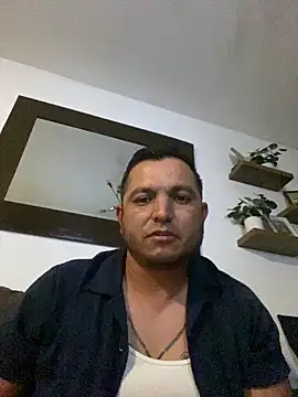 Snapshot of HOTB0Y18 chatting on April 23, 7:30 am HOTB0Y18 online show from April 23, 7:30 am