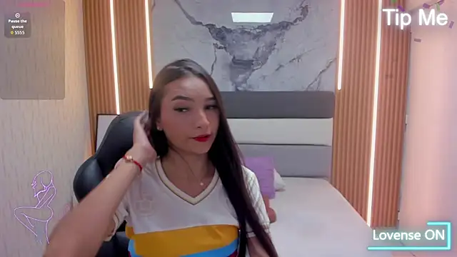 Snapshot of LIZZY_VALL chatting on July 7, 7:29 pm LIZZY VALL online show from July 7, 7:29 pm